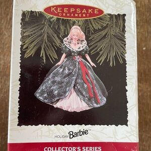 Holiday Barbie - Hallmark Ornament (1995)